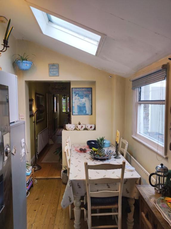 Cosy London Double Room Near Wimbledon Exteriör bild